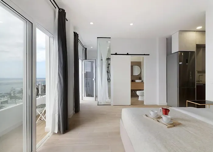Punta Hidalgo Apartamento *